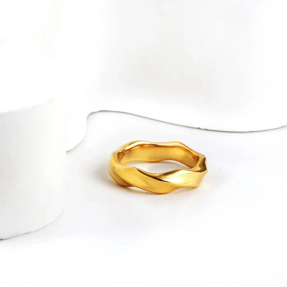 SERRA WAVE RING