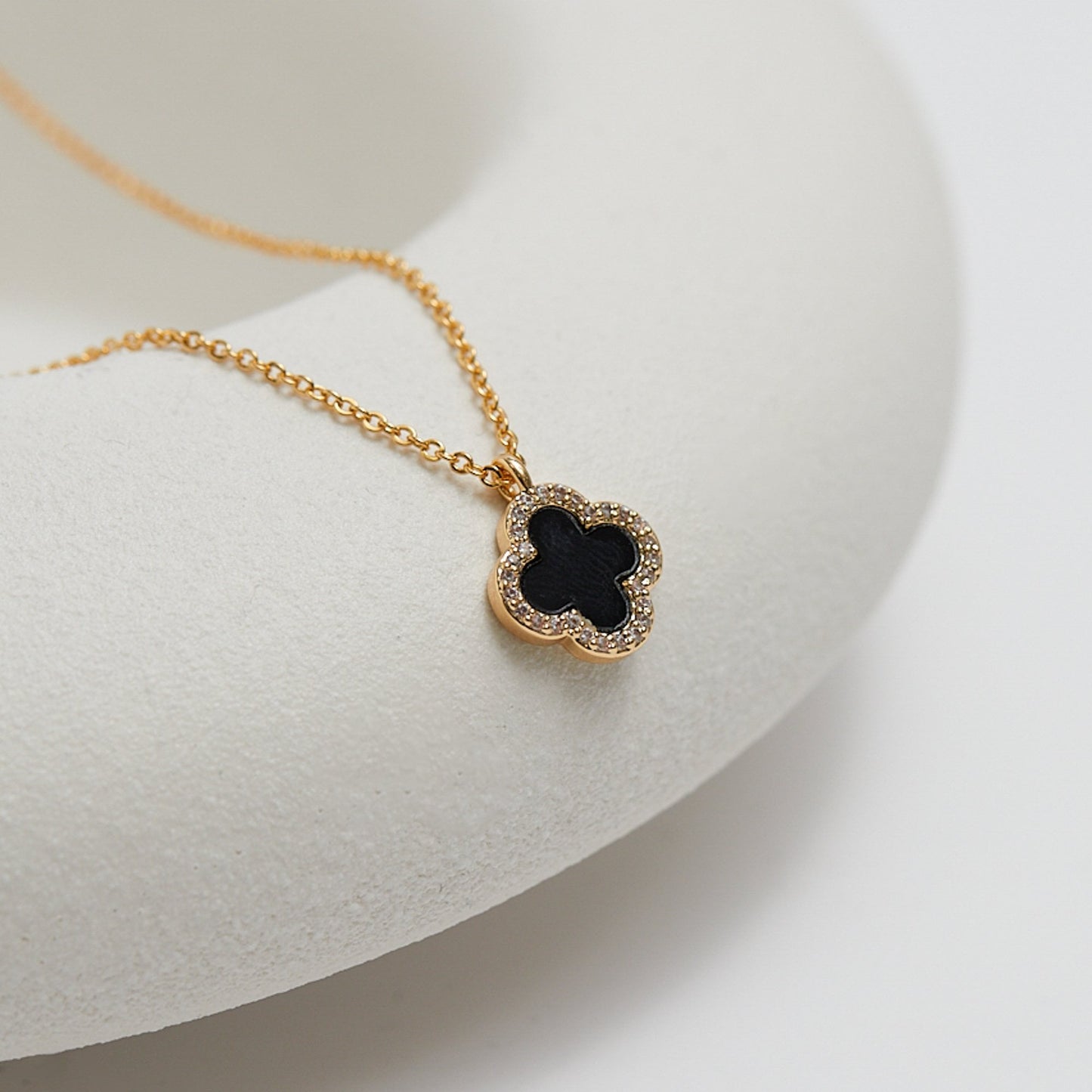 TRINITY - GOLD / DIAMOND BLACK NECKLACE