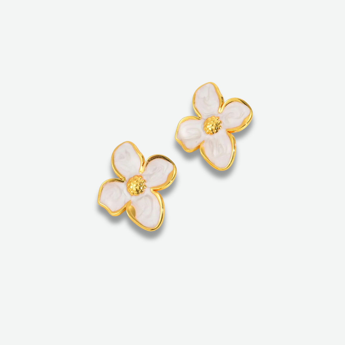 BLOSSOM WHITE STUD EARRINGS