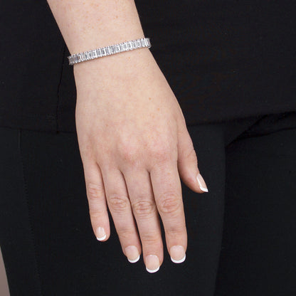 Elegant Emerald Cut Silver Plated Tennis Bracelet for Women 18cm