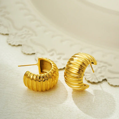 RIBBED DOME HOOP EARRINGS