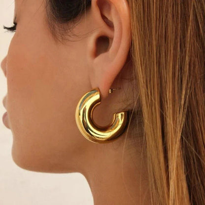 GOLD SMOOTH HOOP EARRINGS