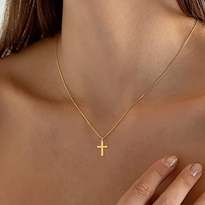 EVE - CROSS NECKLACE