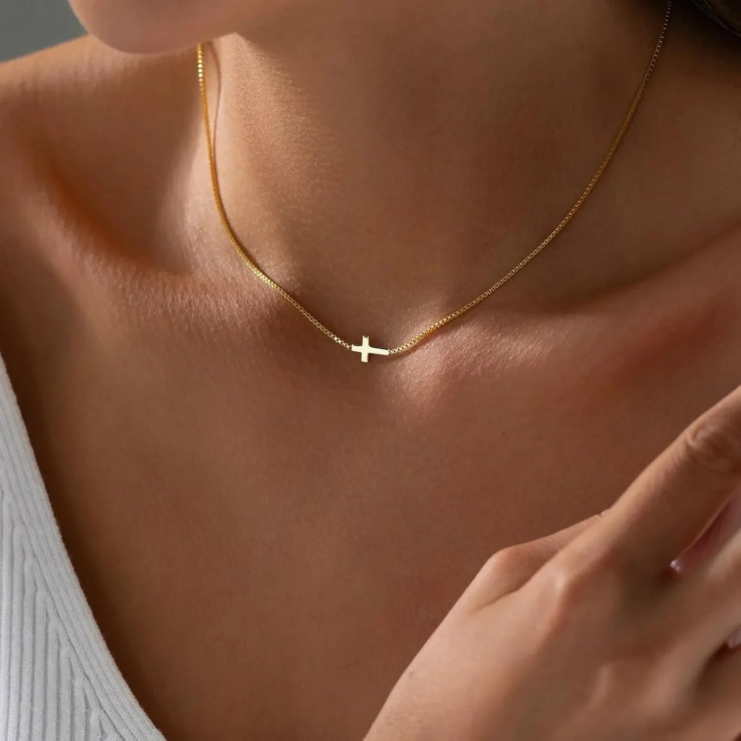 GOLD SIDE CROSS NECKLACE