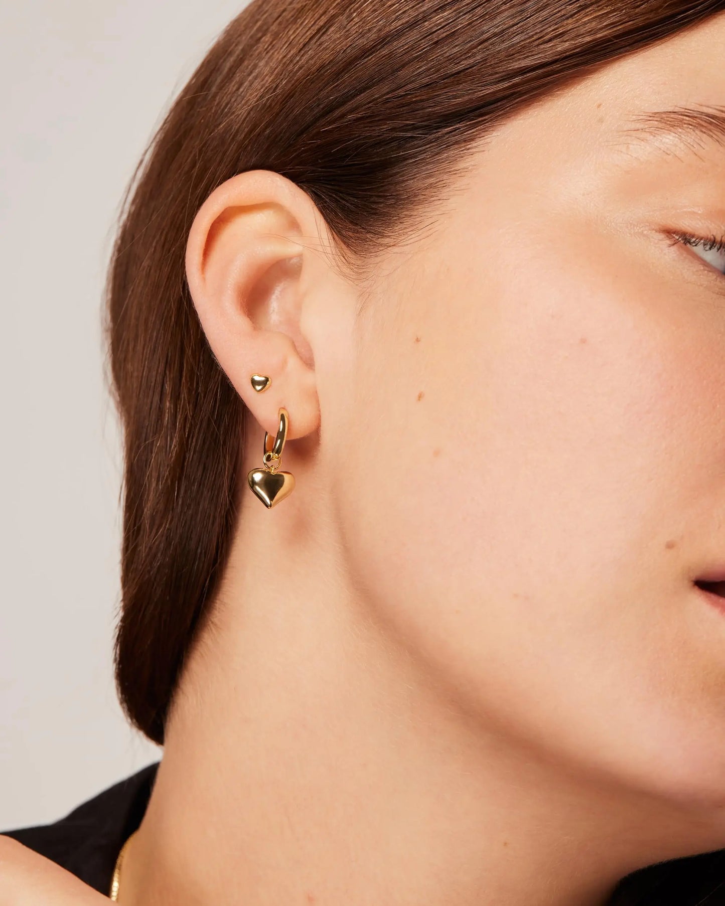 SOLID HEART HOOP EARRINGS