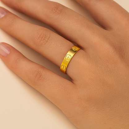 EMBRACE RING - GOLD
