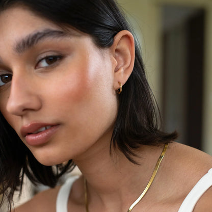 GOLD ROUNDED HOOP XS EARRINGS