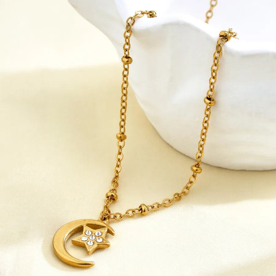 18K GOLD MOON DIAMOND NECKLACE